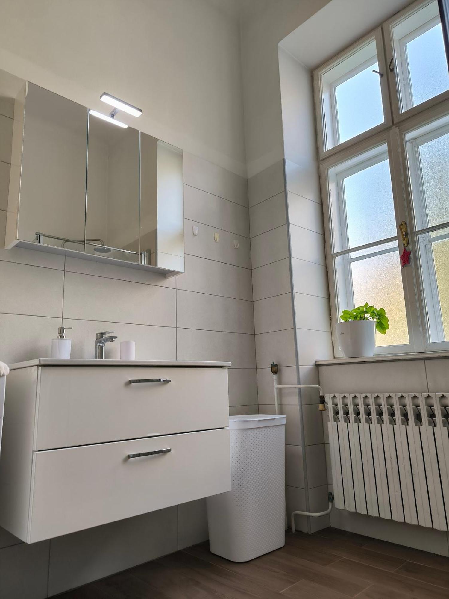 Konzul -Top Apartment, Strict Center, Parking Osijek Exteriör bild
